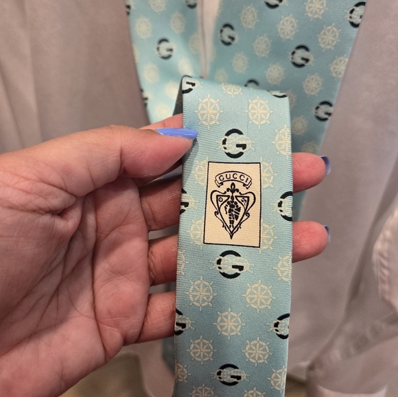 GUCCI Tie - Picture 3 of 5